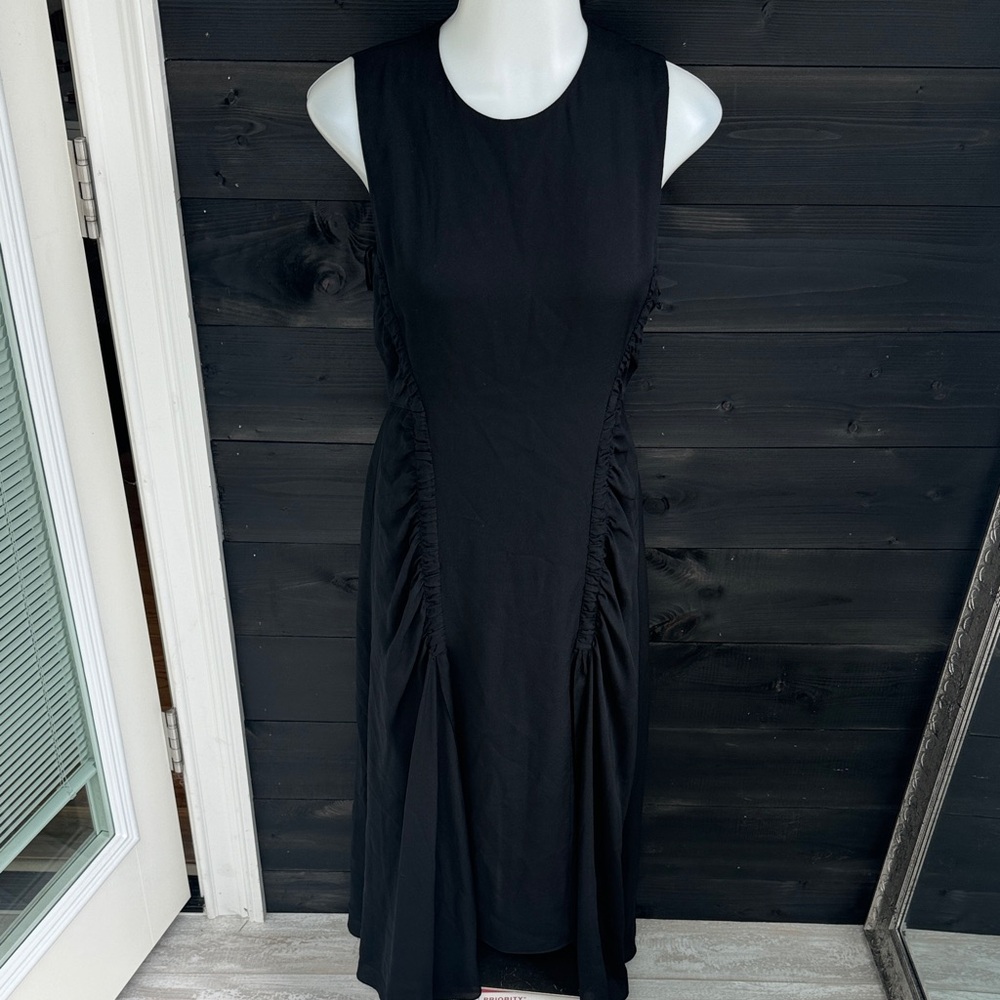 ALC black dress 100%‎ silk Ruched Side